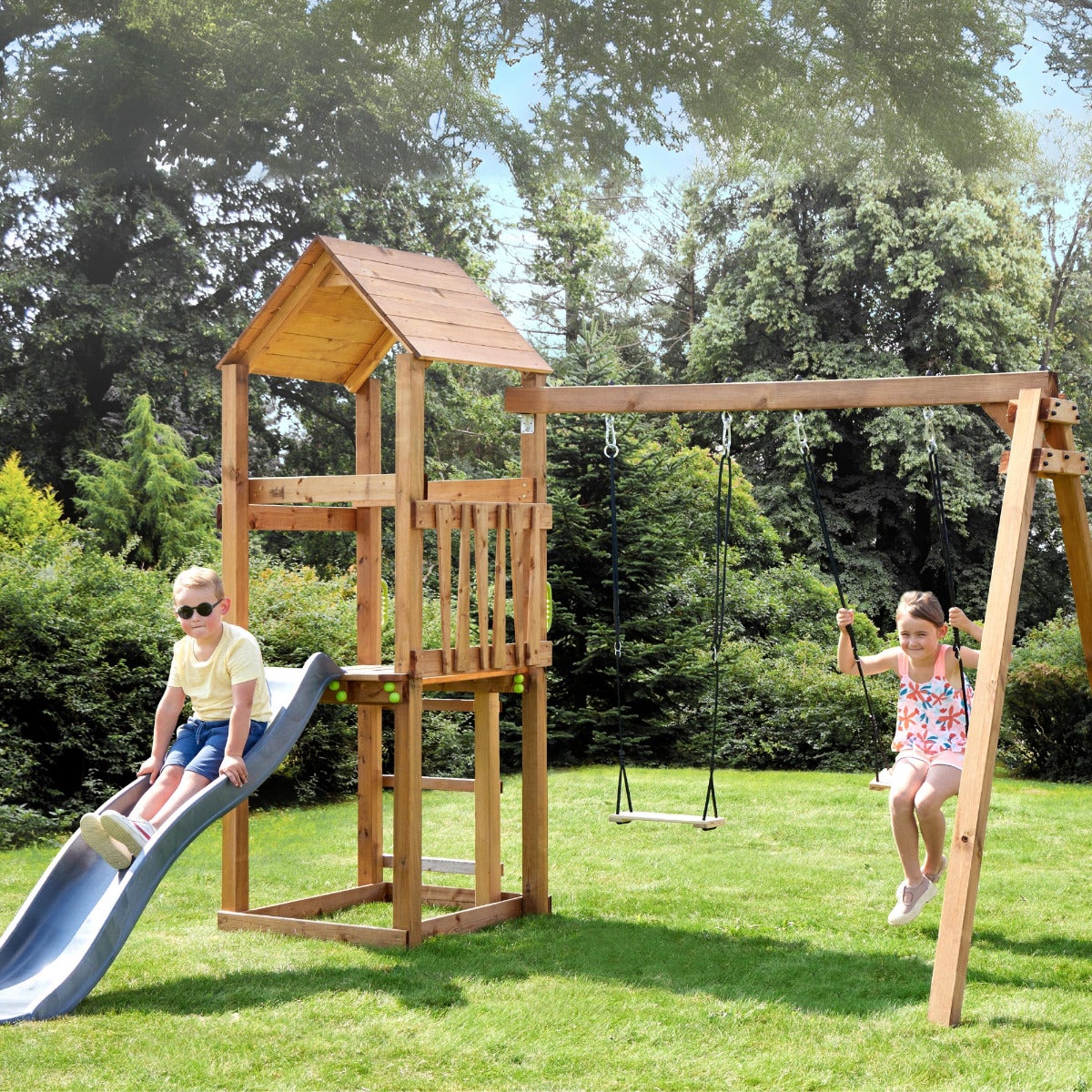 Soulet Speeltoestel Nouméa met Toren, Glijbaan en Dubbele Schommel Grenen