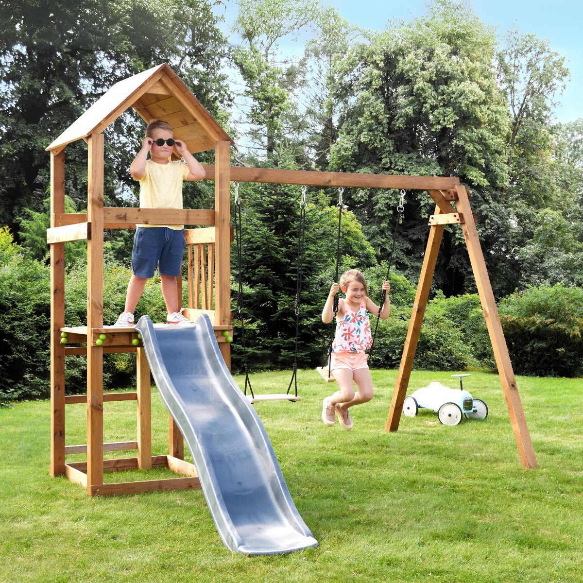 Soulet Speeltoestel Nouméa met Toren, Glijbaan en Dubbele Schommel Grenen