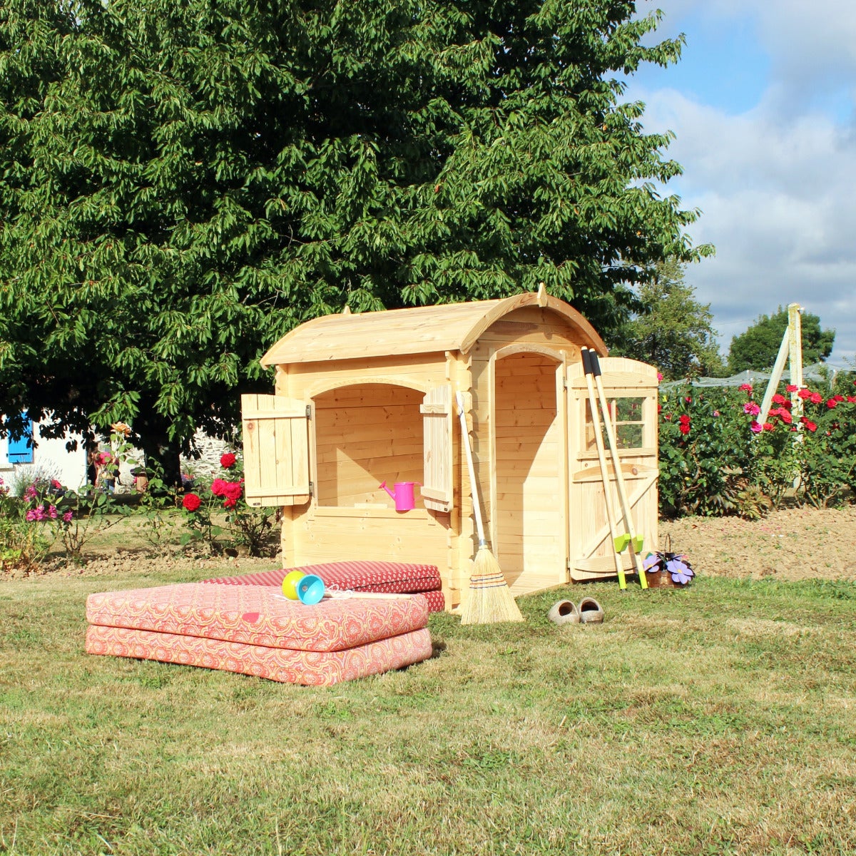 Soulet Speelhuis Patty met Bol Dak 108 x 133 cm