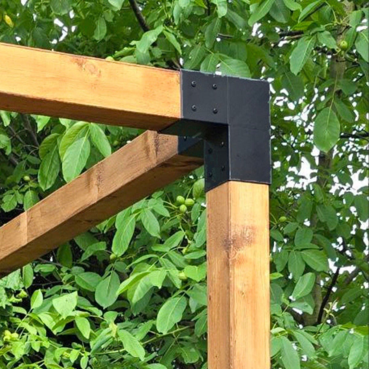 Pergola Hoekverbinding Zwart Voor 12 x 12 cm Balken Kubus Model - Per Stuk