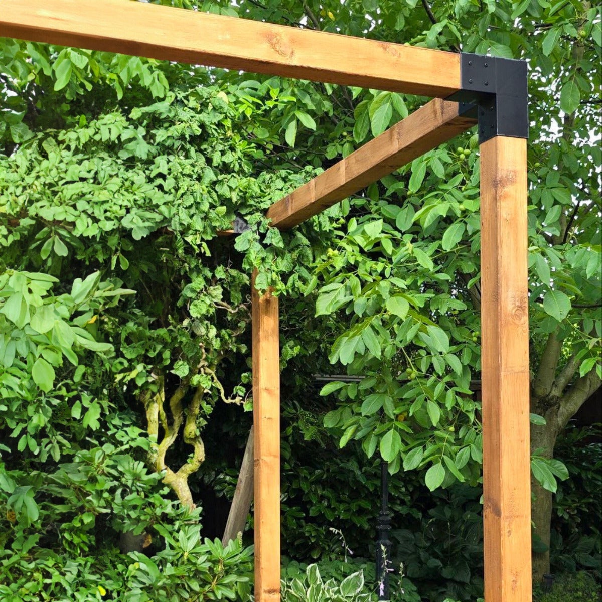 Pergola Hoekverbinding Zwart Voor 12 x 12 cm Balken Kubus Model - Per Stuk